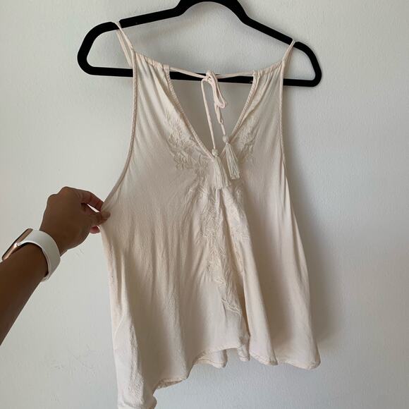 ASTR the Label Embroidered Tie Back Tassel Tank - Picture 13 of 13